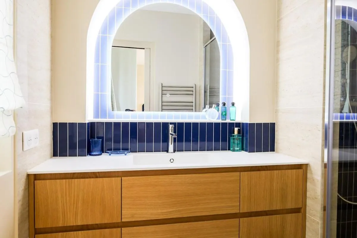 Spacieux Pour 6 - Passy, Apartment Paris